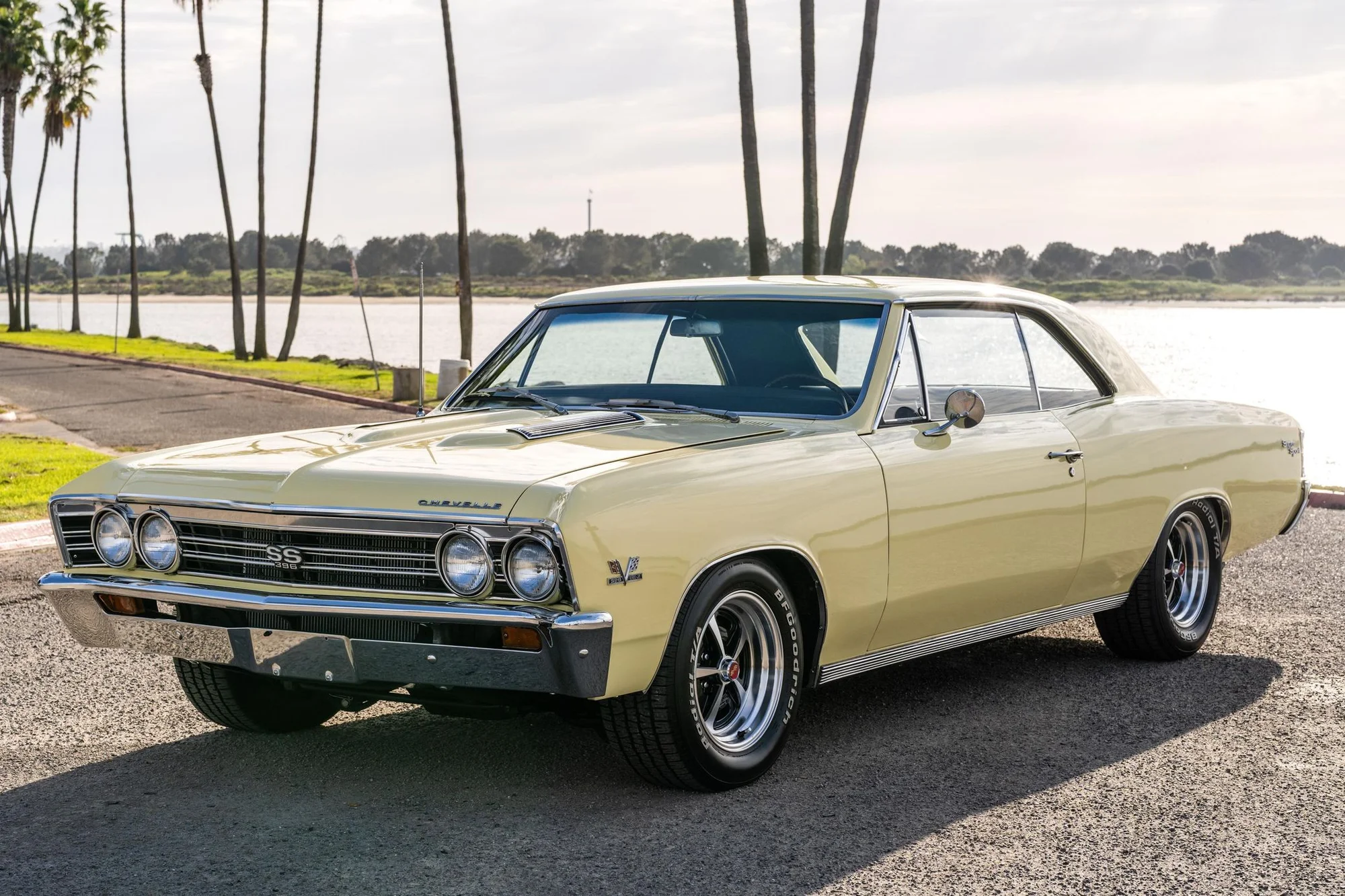 1967 Chevrolet Chevelle SS Lakeside - 1967 chevrolet chevelle, chevelle ss, muscle car, classic american muscle, cream color, chevrolet, chevelle