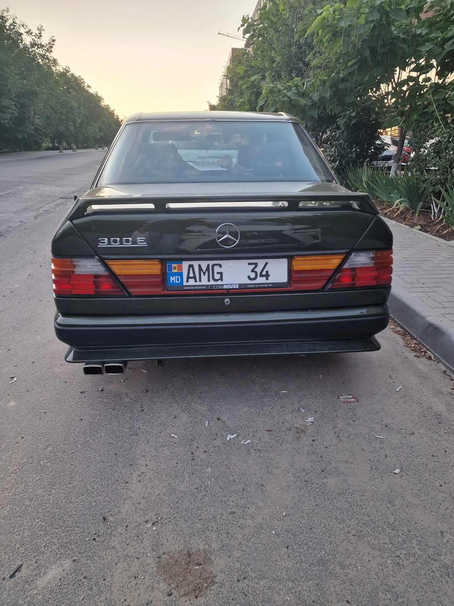 Mec - mercedes-benz, 300e, sedan, w124, classic