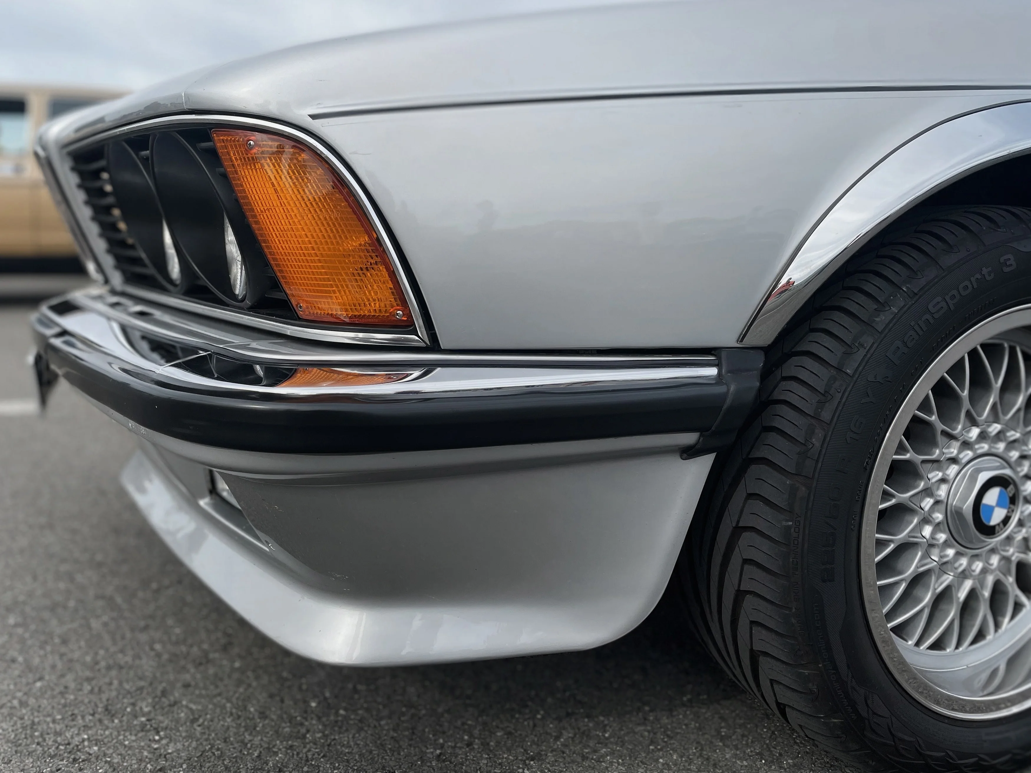 Classic BMW 3-Series Front Quarter Detail - bmw, classic, sedan, silver, metallic-silver, 3-series, coupe
