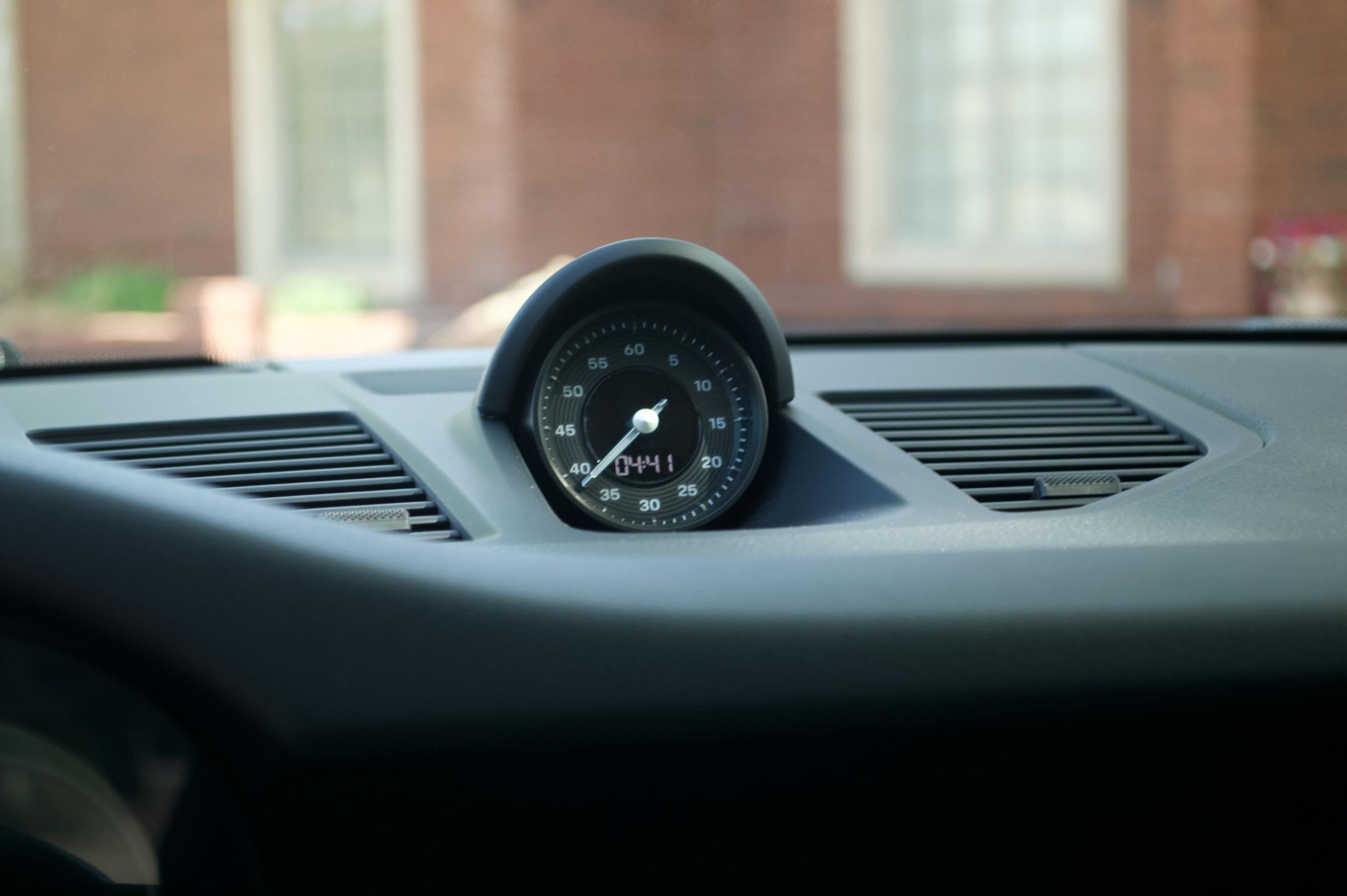 carsandbids.com - car interior, dashboard, speedometer, gauge cluster, analog clock