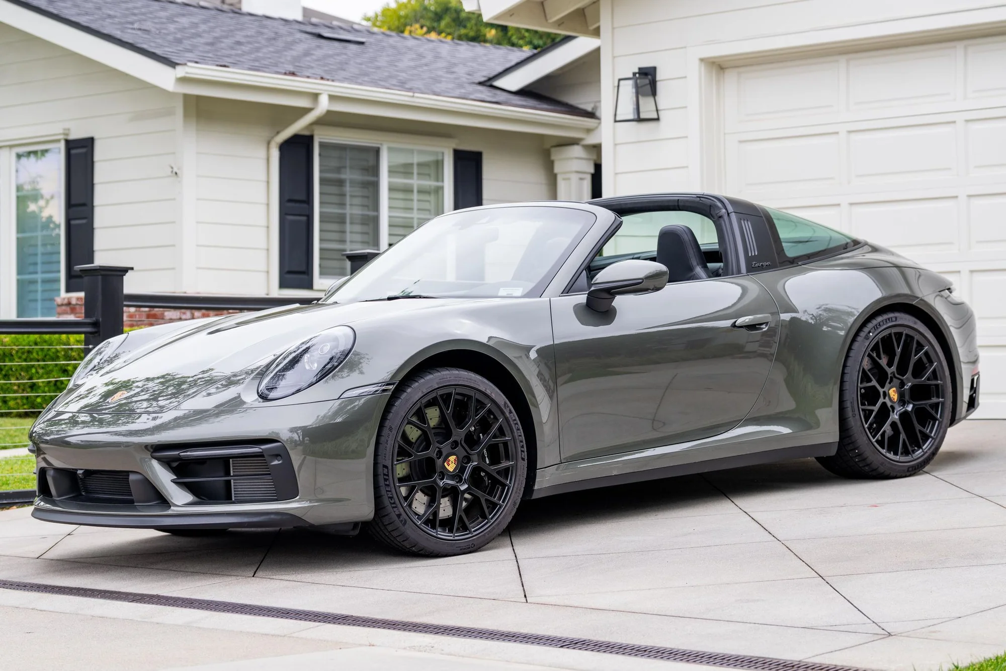 2024 Porsche 911 Targa 4 GTS - 1k miles, 7-Speed Manual Transmission, Aventurine Green Metallic - porsche, 911, targa, gts, 2024