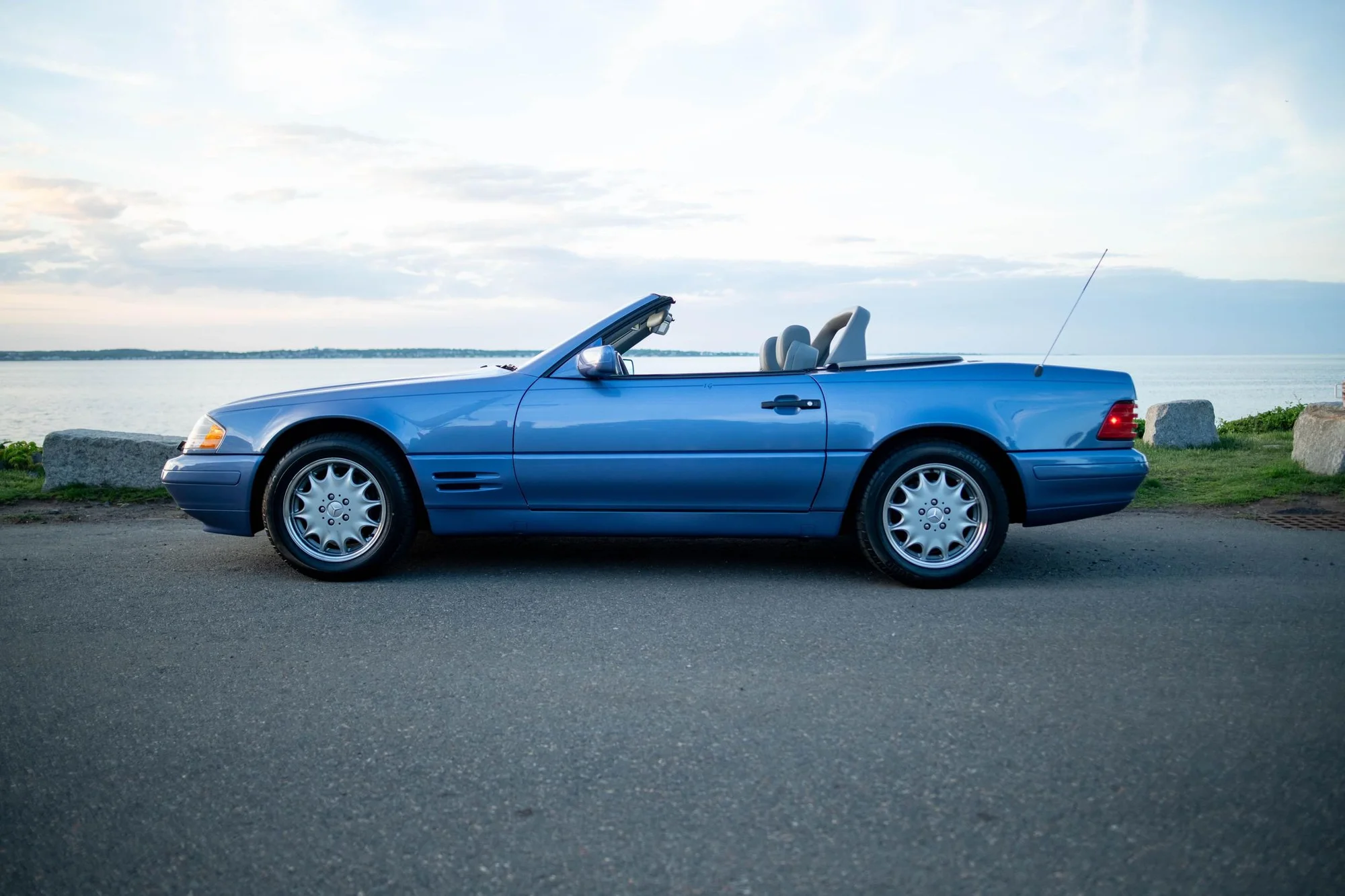 1997 Mercedes-Benz SL320 40th Anniversary Edition - One of 250 Examples Made, 9k Miles, Quartz Blue Metallic, Factory Hardtop - mercedes-benz, sl320, sl-class, convertible, roadster