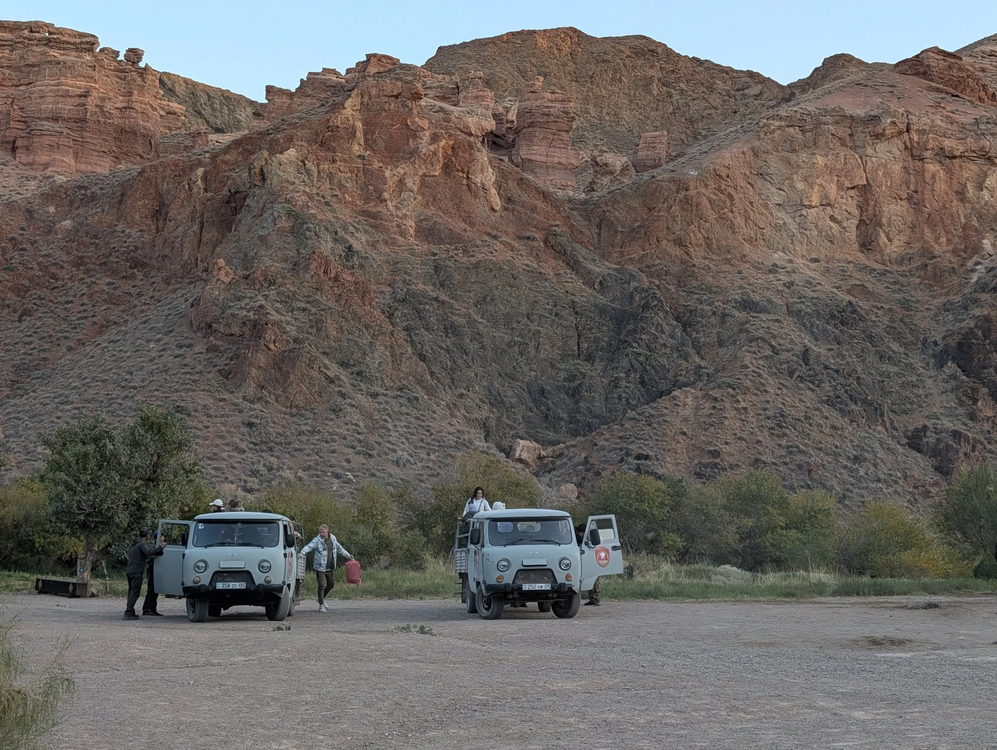 Soviet UAZ Vehicles Desert Expedition - uaz, van, utility-vehicle, soviet-era, classic, soviet, utility